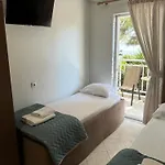 بيت ضيافة Grecian Sea 3*