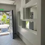 بيت ضيافة Grecian Sea 3*